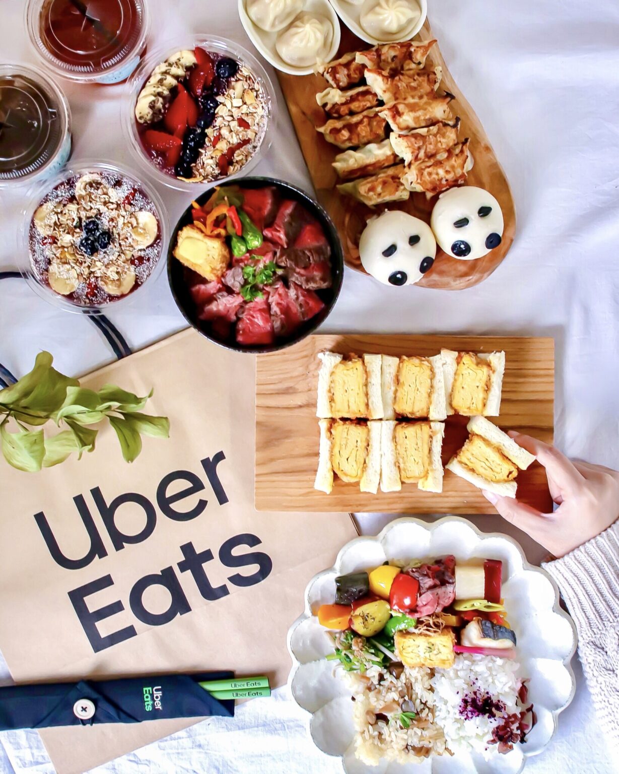 今回はほかにもハナコラボ関西パートナーの米田茜さん、浦島理恵さんも「Uber Eats」でのホームパーティを楽しんだ。