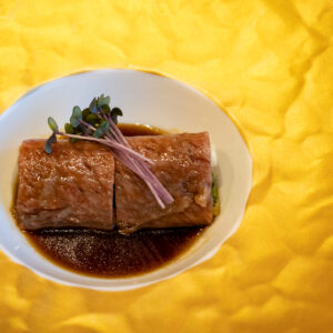 「肉料理」鳥取和牛オレイン55・万葉牛　サーロインのすき焼き。
