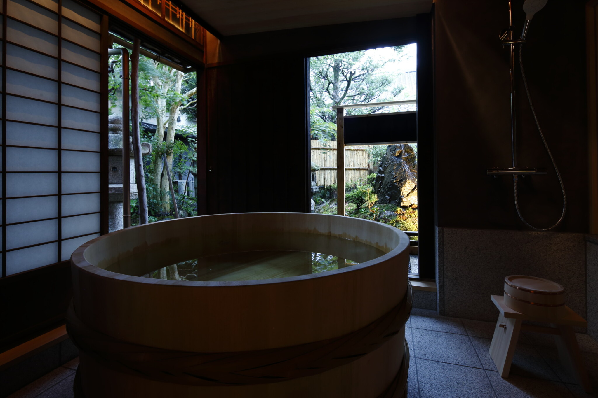 滋賀〈旅籠 八(わかつ)〉