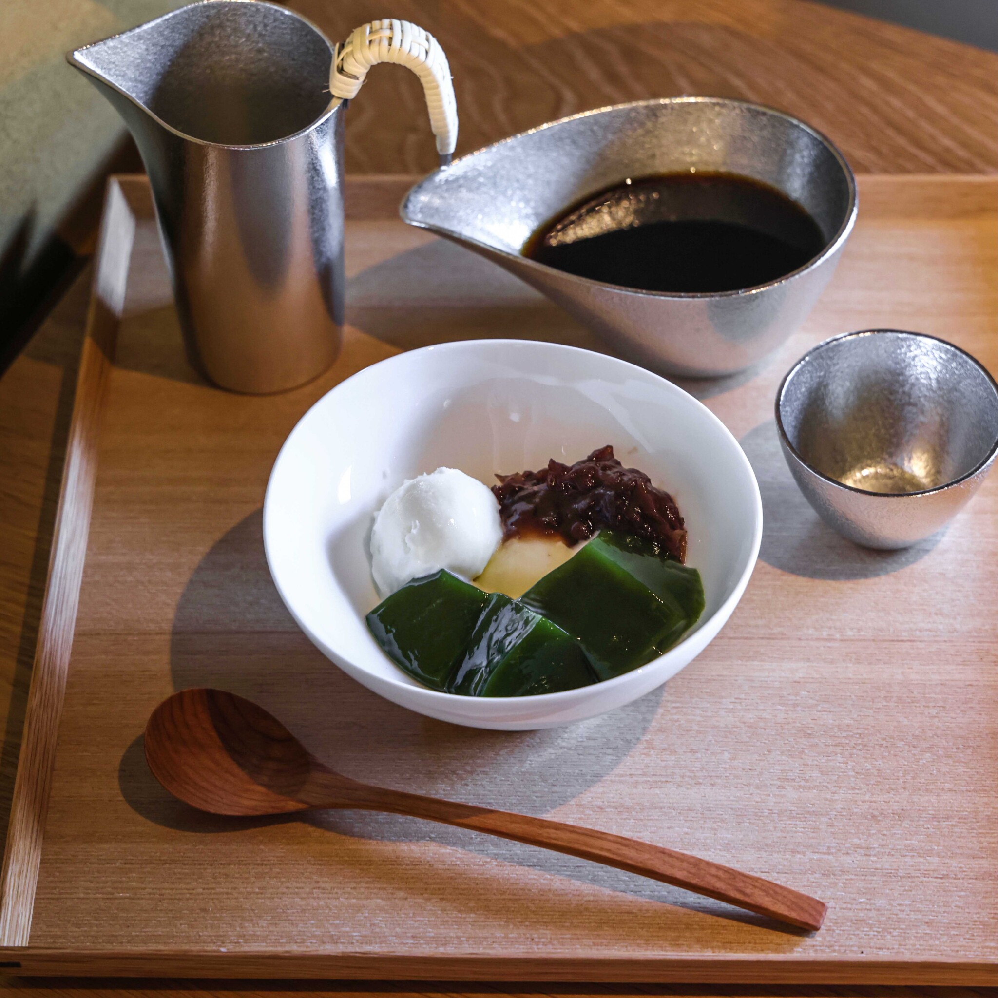 〈ブルーボトルコーヒー 京都カフェ〉