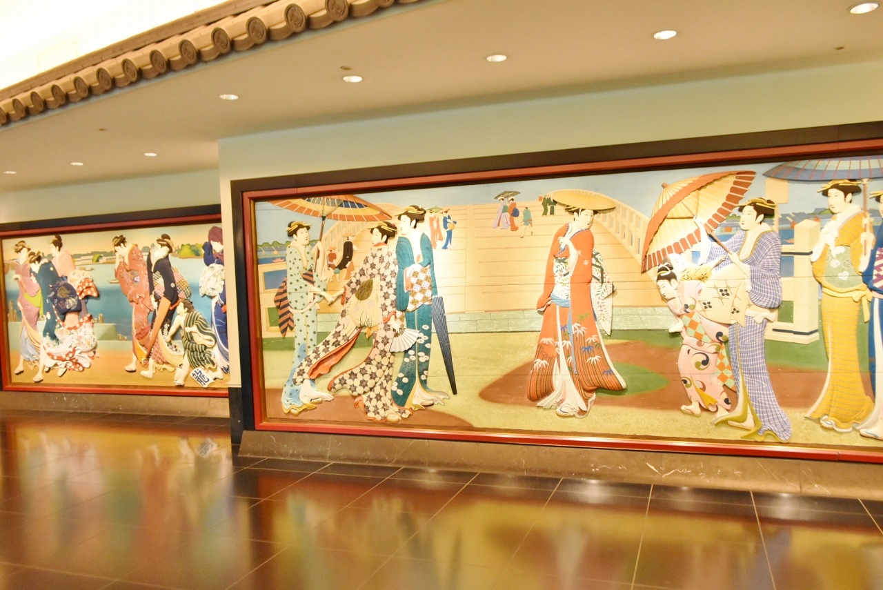 館内には歴史ある装飾が展示され、どれも見ごたえがある。