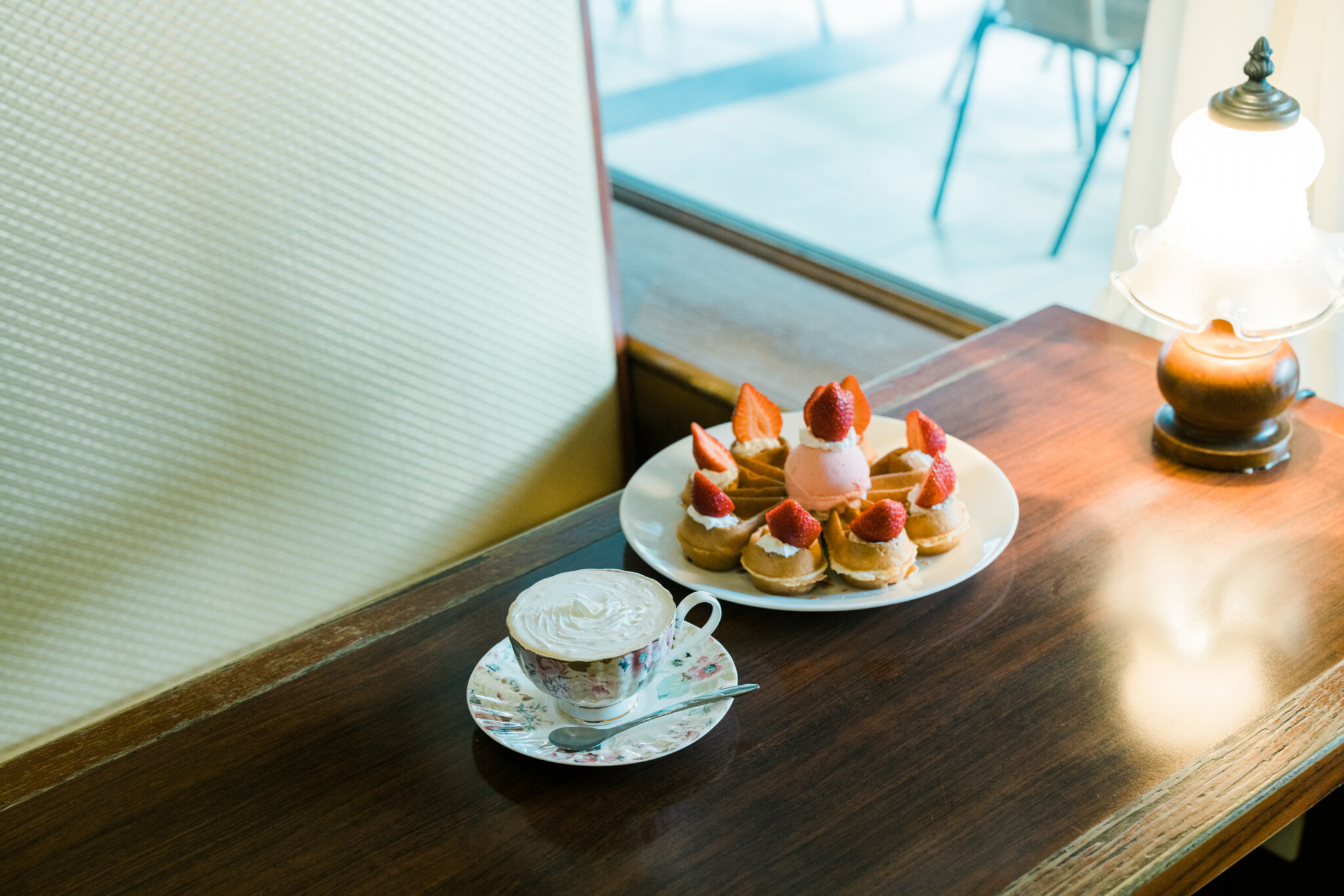 美品レア！純喫茶　コーヒーテーブル　喫茶店　珈琲店　昭和レトロ　60年代 コーヒー 純喫茶 カフェ 昔 懐かしい 昭和 レトロ ミニチュア