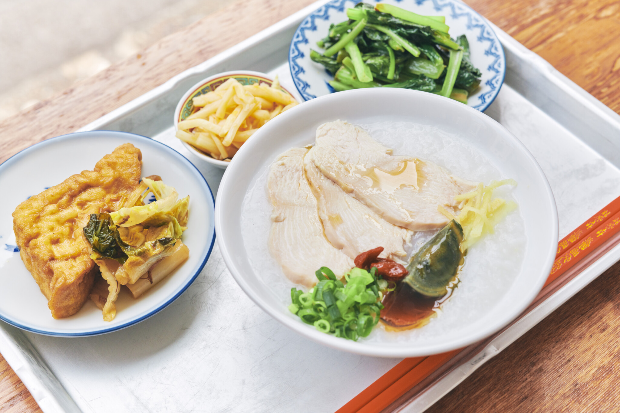 【東京】心も満たされる至極の朝食6選。“屋台喫茶”でいただく台湾粥も。
