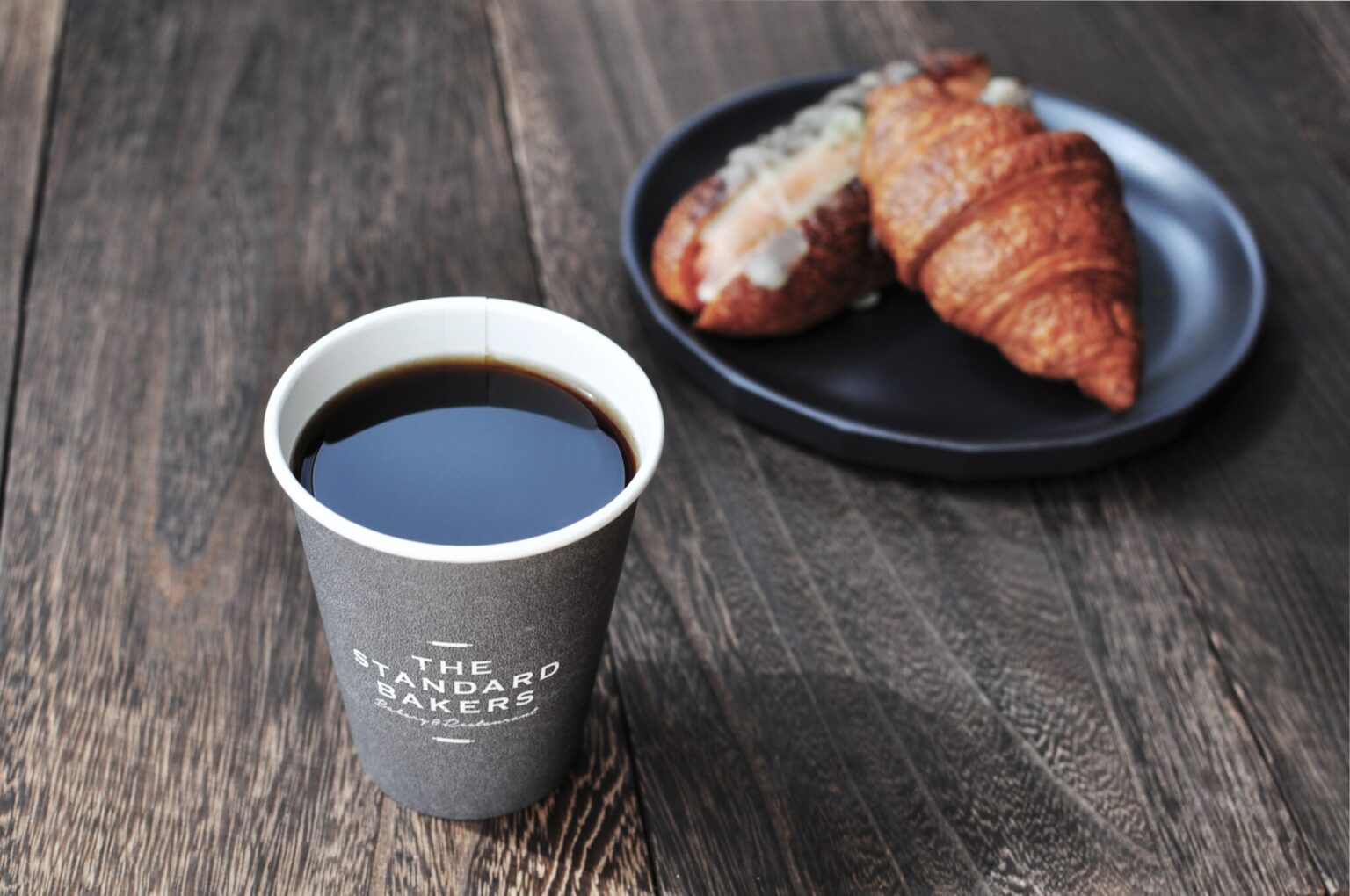 〈THE STANDARD BAKERS TOKYO〉は1日1回、コーヒーSサイズが1杯受け取れる。（月4,400円）