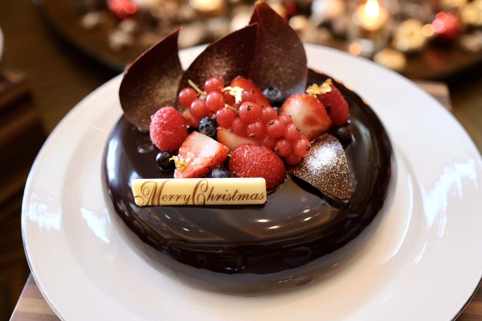 「チョコレートムースケーキ」（18cm）7,800円。