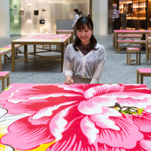台北、ブリュッセルを拠点に活躍するマイケル・リンさんと、アトリエ・ワンによる作品。林明弘（マイケル・リン）×アトリエ・ワン《Untitled Gathering (Tokyo 2020)》KITTE