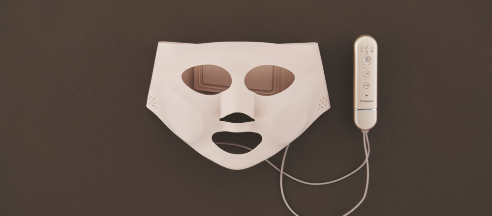 〈パナソニック〉のマスク型イオン美顔器 イオンブースト EH-SM50