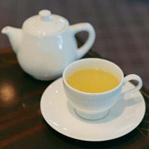 ドリンクは、「5つの恵みの健康茶」「抹茶入り玄米茶」などのオリジナルドリンク含む20種類以上から、お好きなものが飲み放題です。