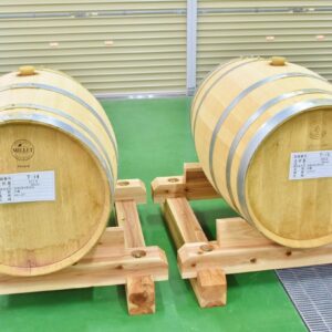 木樽でもワインを醸造。
