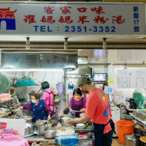 にぎわいのある店先。46年の歴史がある台湾料理店はいつでもやさしくお客さんを迎える。