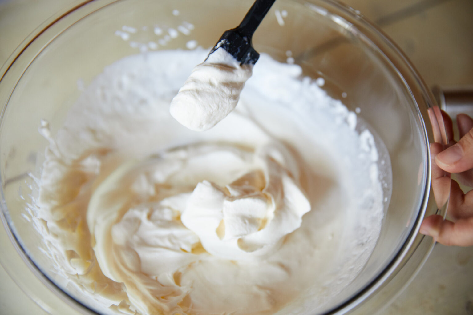 Step #6　ホイップクリームを作る。