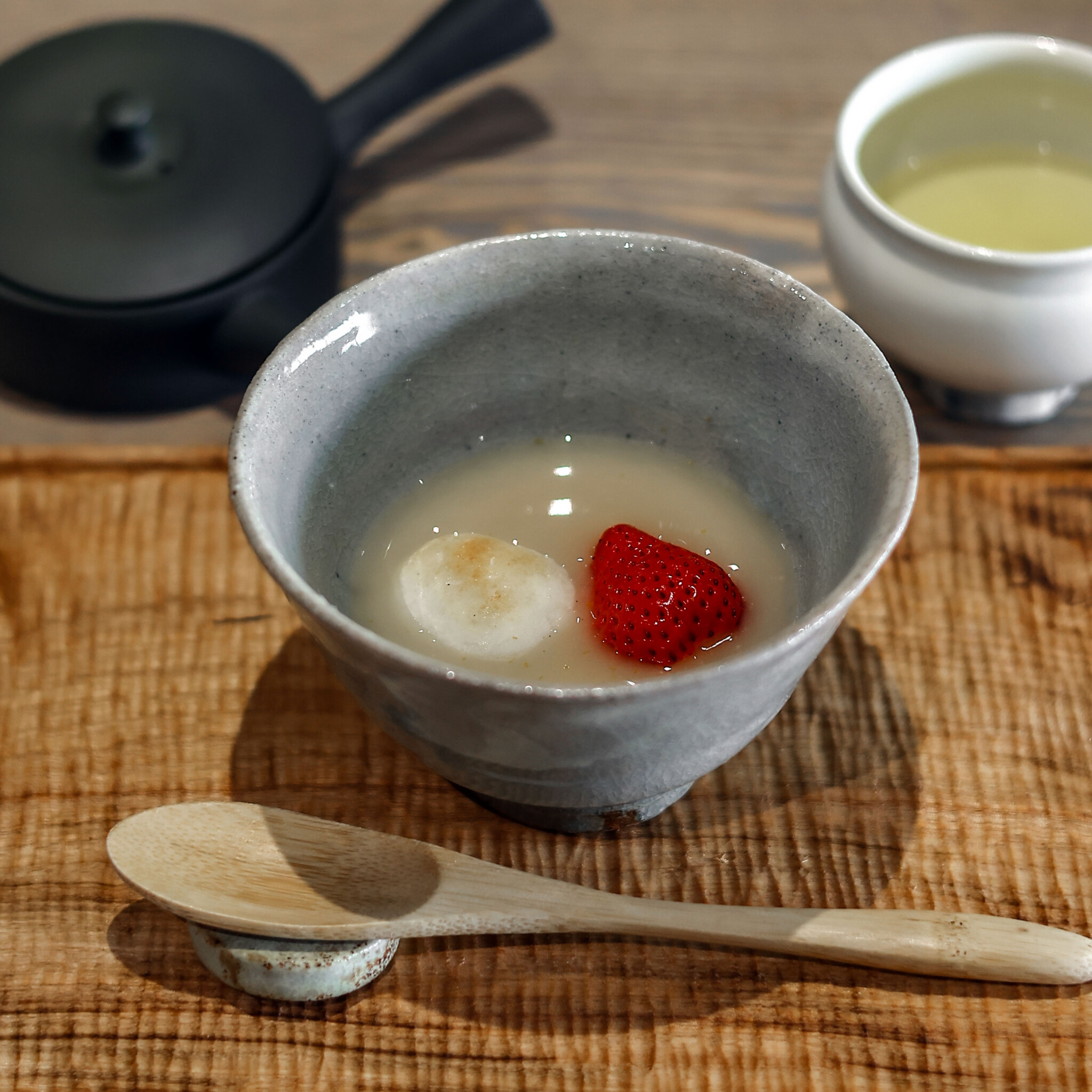 京都・烏丸のティースタンド〈YUGEN〉が茶室へと転身。日本茶の真髄に触れる体験を。
