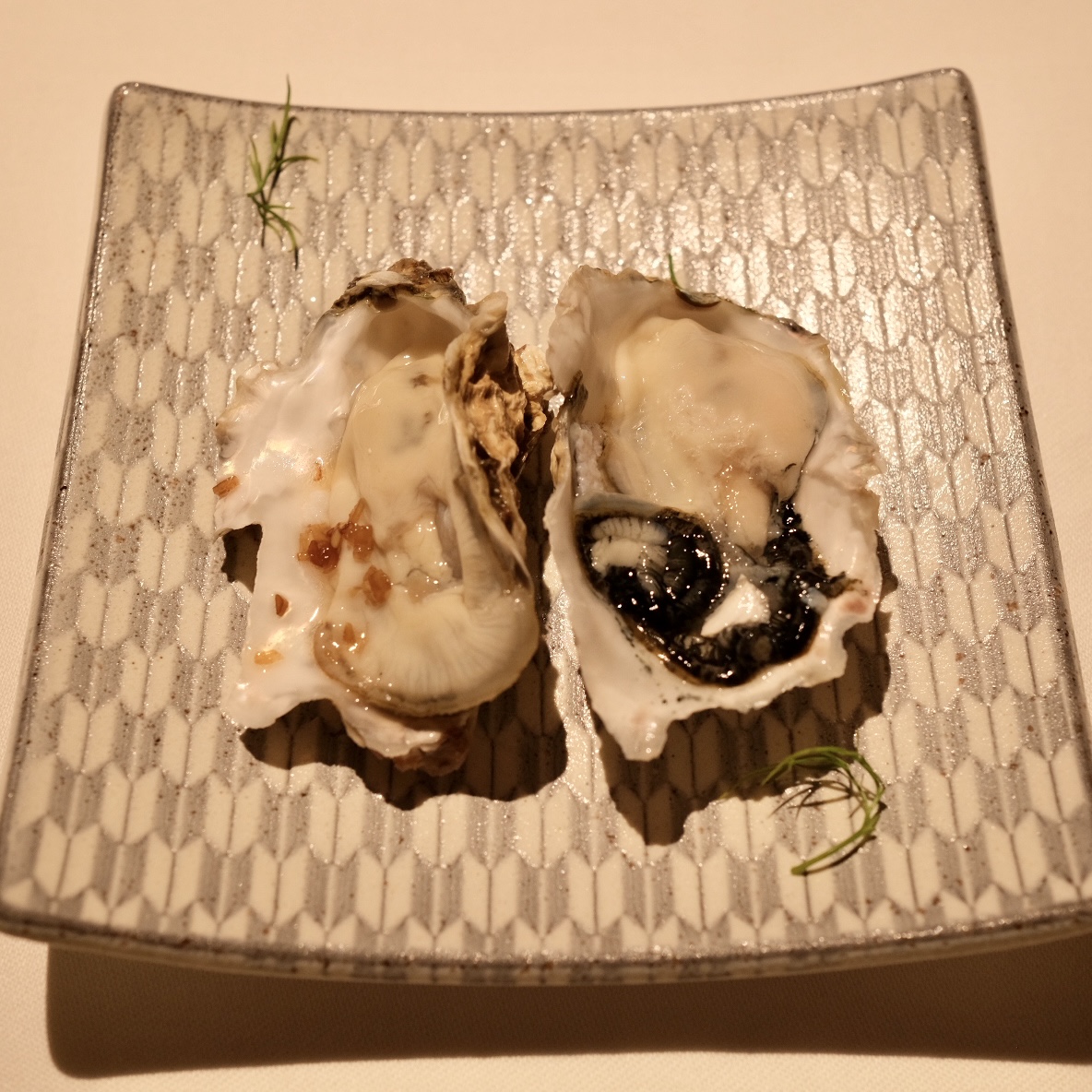 広島県産のバージンオイスターを使った「本日の牡蠣」。