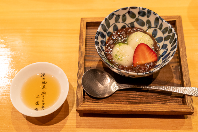 「北海道産小豆の白玉ぜんざい」に梅酒と日本酒を合わせたカクテルを合わせるという発想も新鮮です。