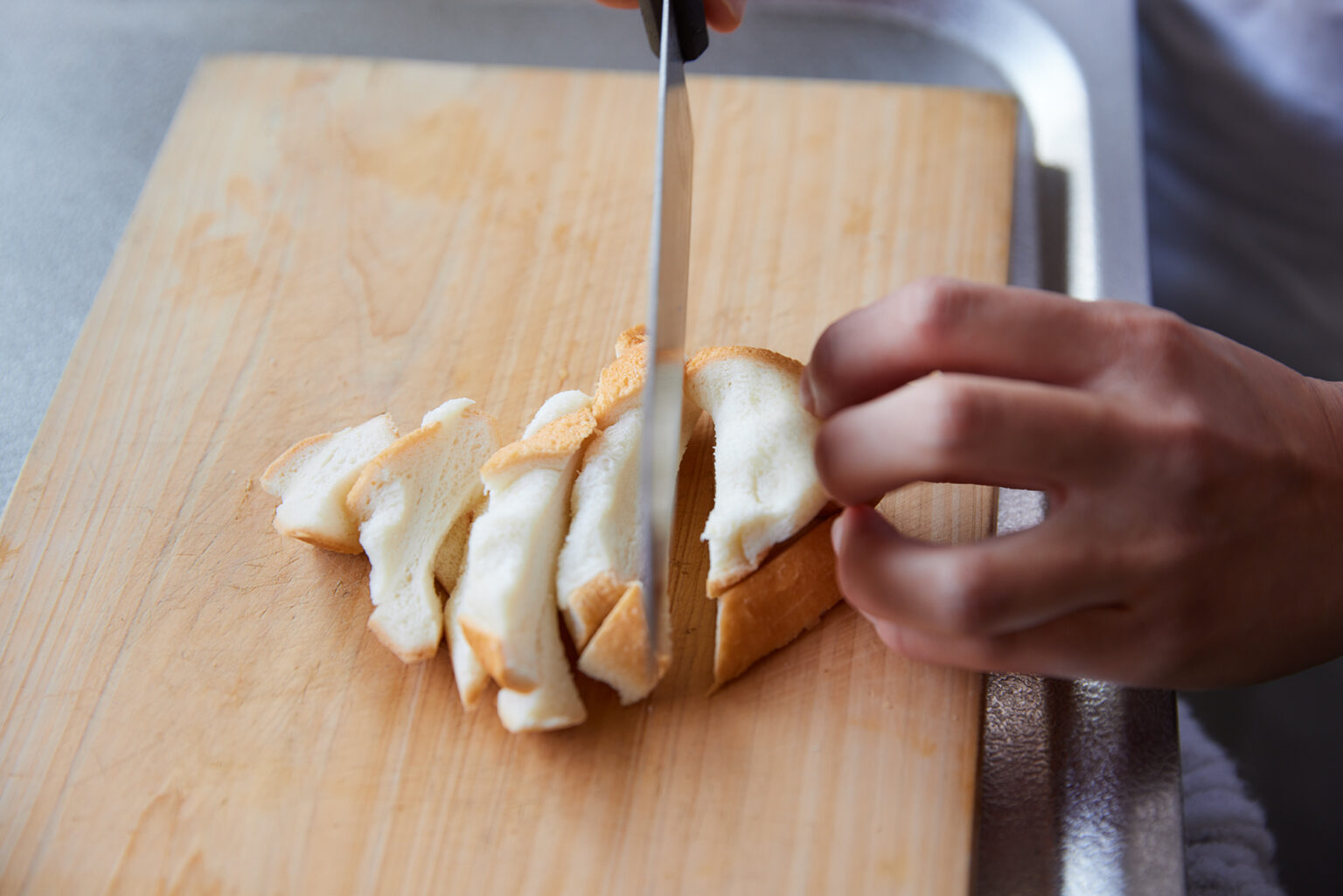 【POINT】食パンを棒状に切ったら…。