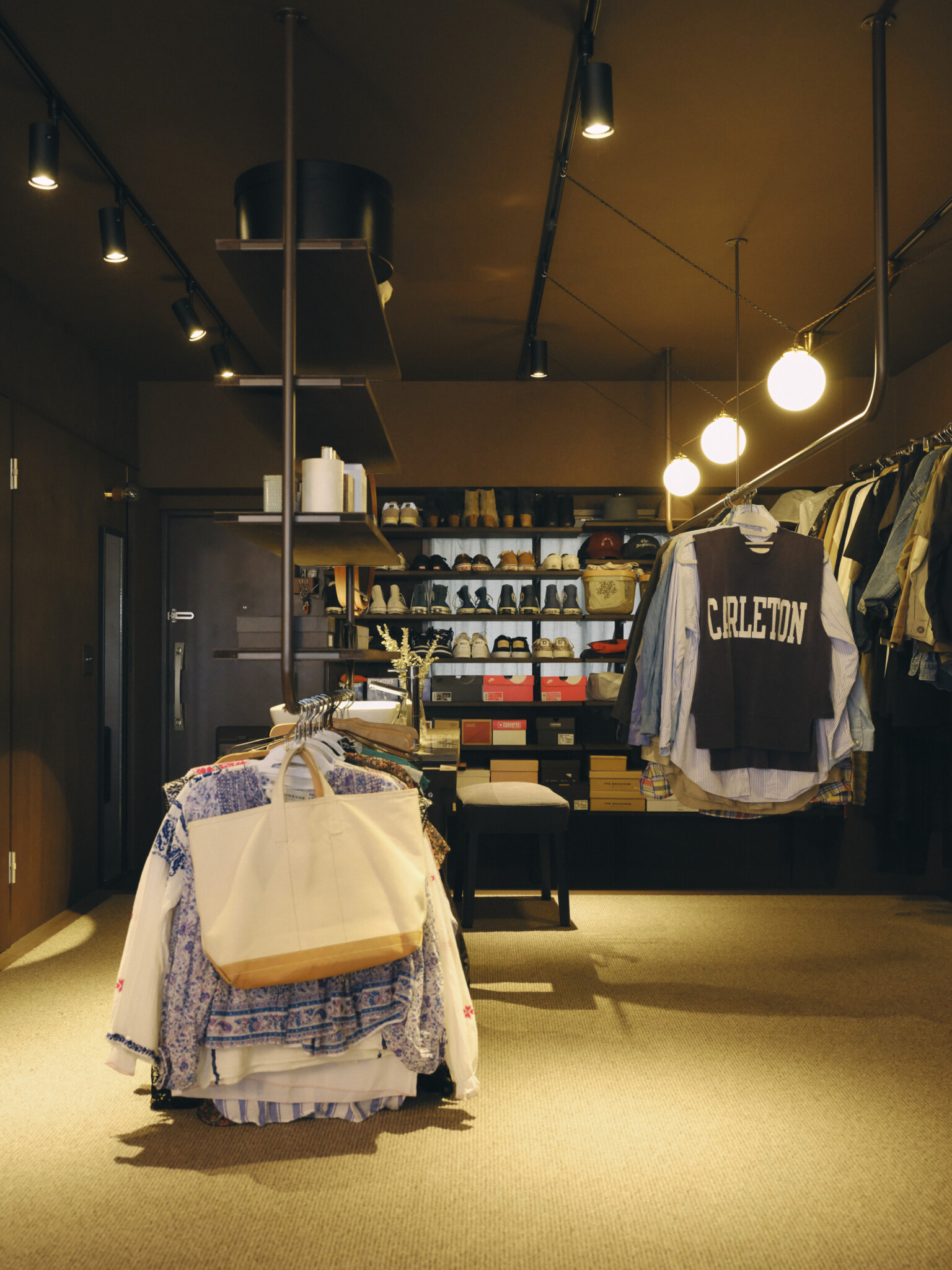 センスのいい人に学ぶ、心地よい部屋の工夫｜カフェ運営会社勤務・ごとうゆうこ『ナチュラルもシンプルも、好きなものミックスの家』 | Hanako Web