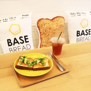 〈BASE BREAD BAKERY&CAFE〉