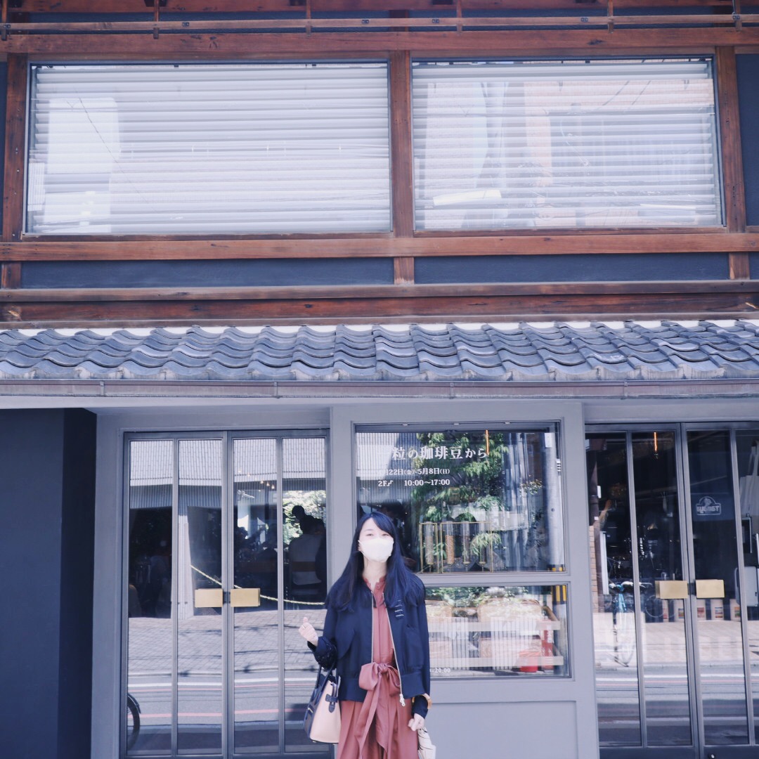 京の町屋を活かしたかっこいい店構え。