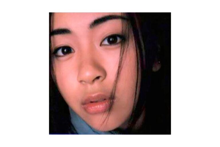 宇多田ヒカル『First Love』／1999年発売のファーストアルバム。若干15歳のときに制作・録音。彼女の登場は日本の音楽シーンに大きな衝撃を与えた。