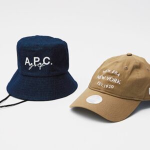 〈HAT & CAP〉
プレー中は、360度紫外線を浴びるため、日焼け対策は必須。また、風で髪が揺れ、スイングを邪魔することもあるので、帽子は必ず持参したい。トレンドのバケハもゴルフで使える。
右・4,400円（ニューエラ http://www.neweracap.jp/）／左・17,600円（A.P.C.GOLF
｜ア－・ペ－・セ－ カスタマーサービス TEL：0120-500-990）