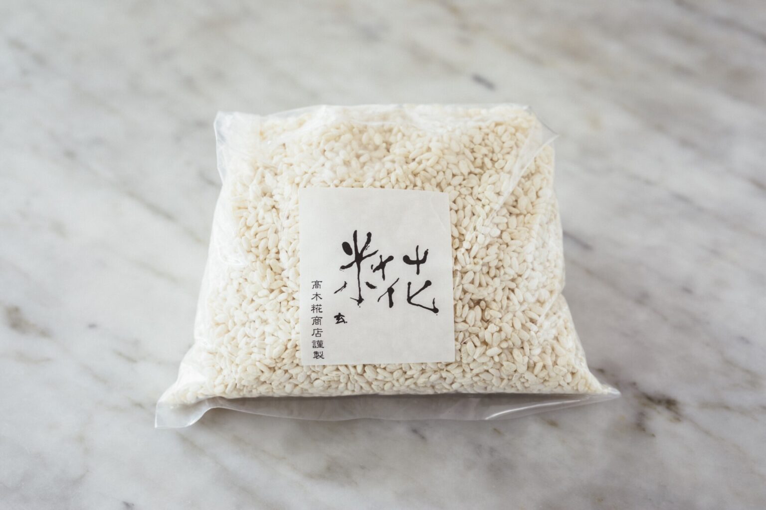 POINT：生の米麹は発酵力が強く、甘めの仕上がりに。「麹はお店によって味が違うのも楽しい」