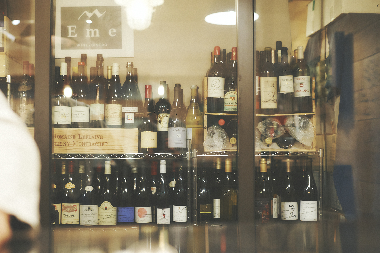 350種類以上のワインが納められているセラー。