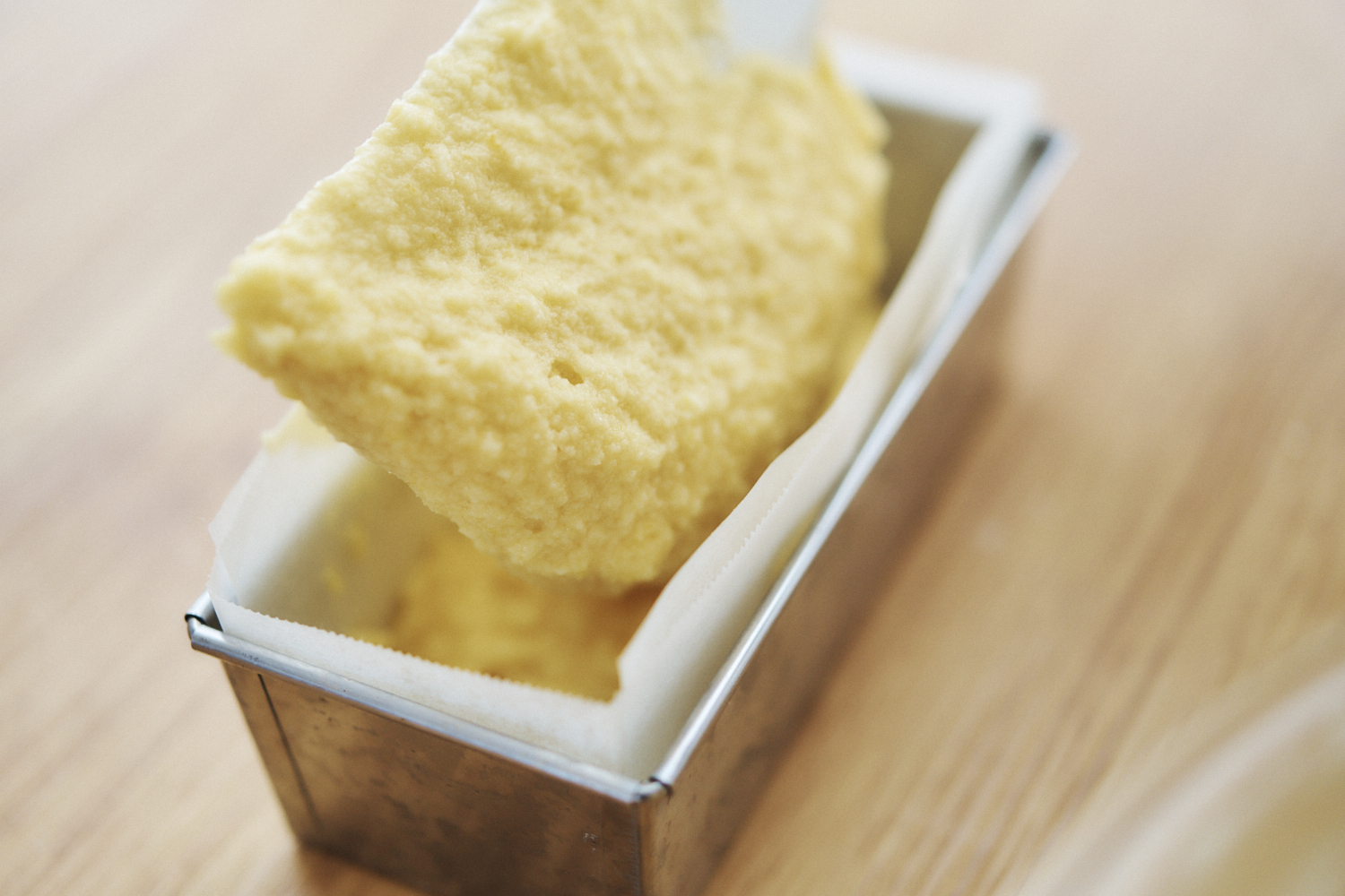 軽やかで爽やかなレモンのパウンドケーキ｜矢野仁穂の「日曜日の朝おやつ」