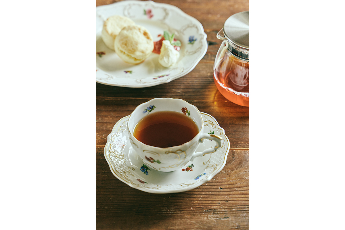 3.「紅茶のテイスティング体験」は、好きな茶葉3種を選び、鑑定杯を使ってトライ。基本3種セット1,320円。
