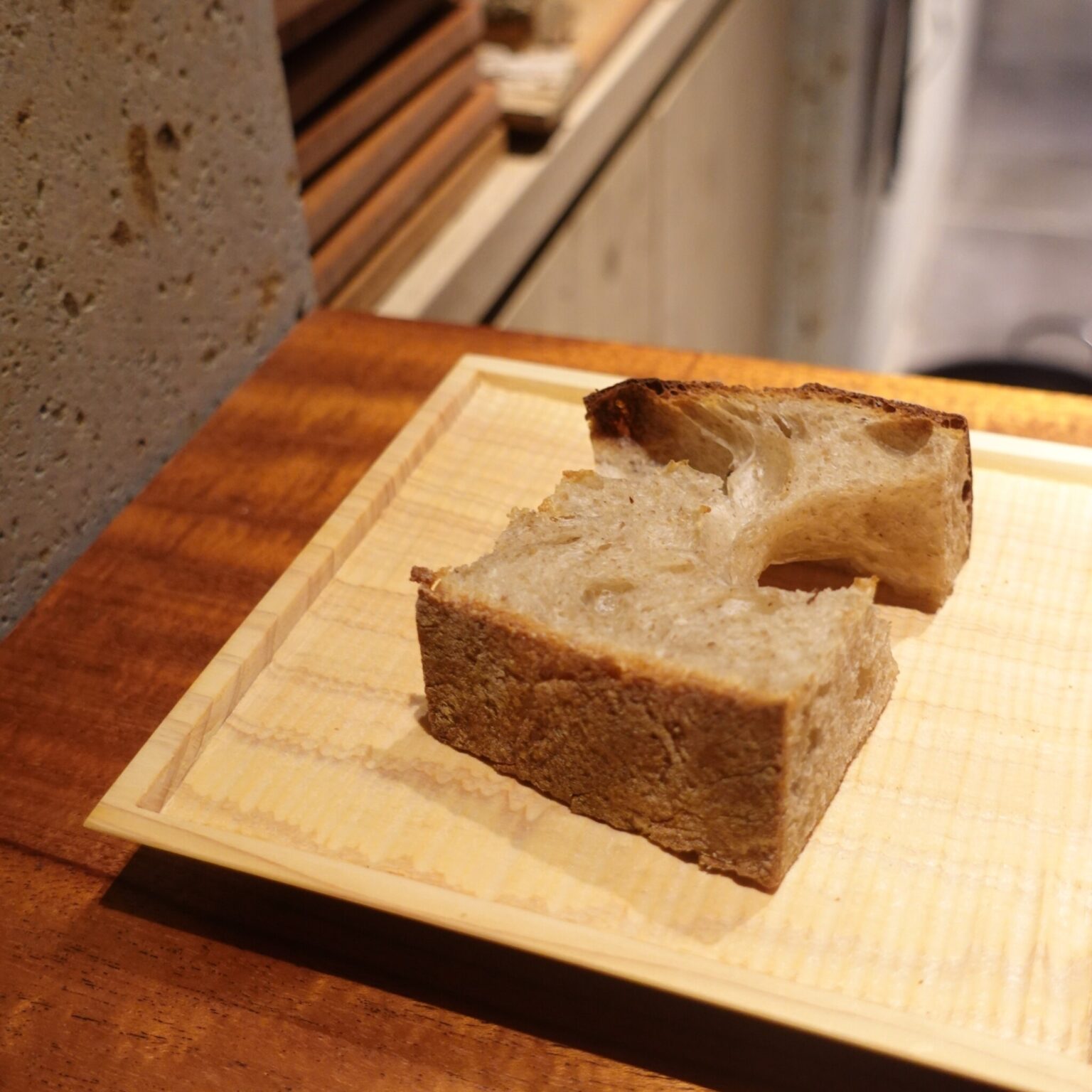 〈タナカパン製作所〉のパン。