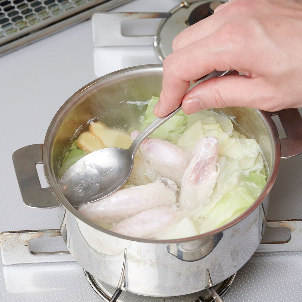 鶏の和風薬膳スープの作り方