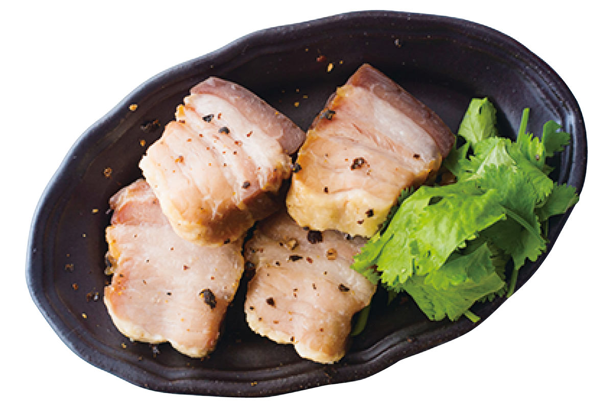 豚バラをスパイスに漬けて冷凍乾燥させた自家製腊肉（ラーロウ）660円。