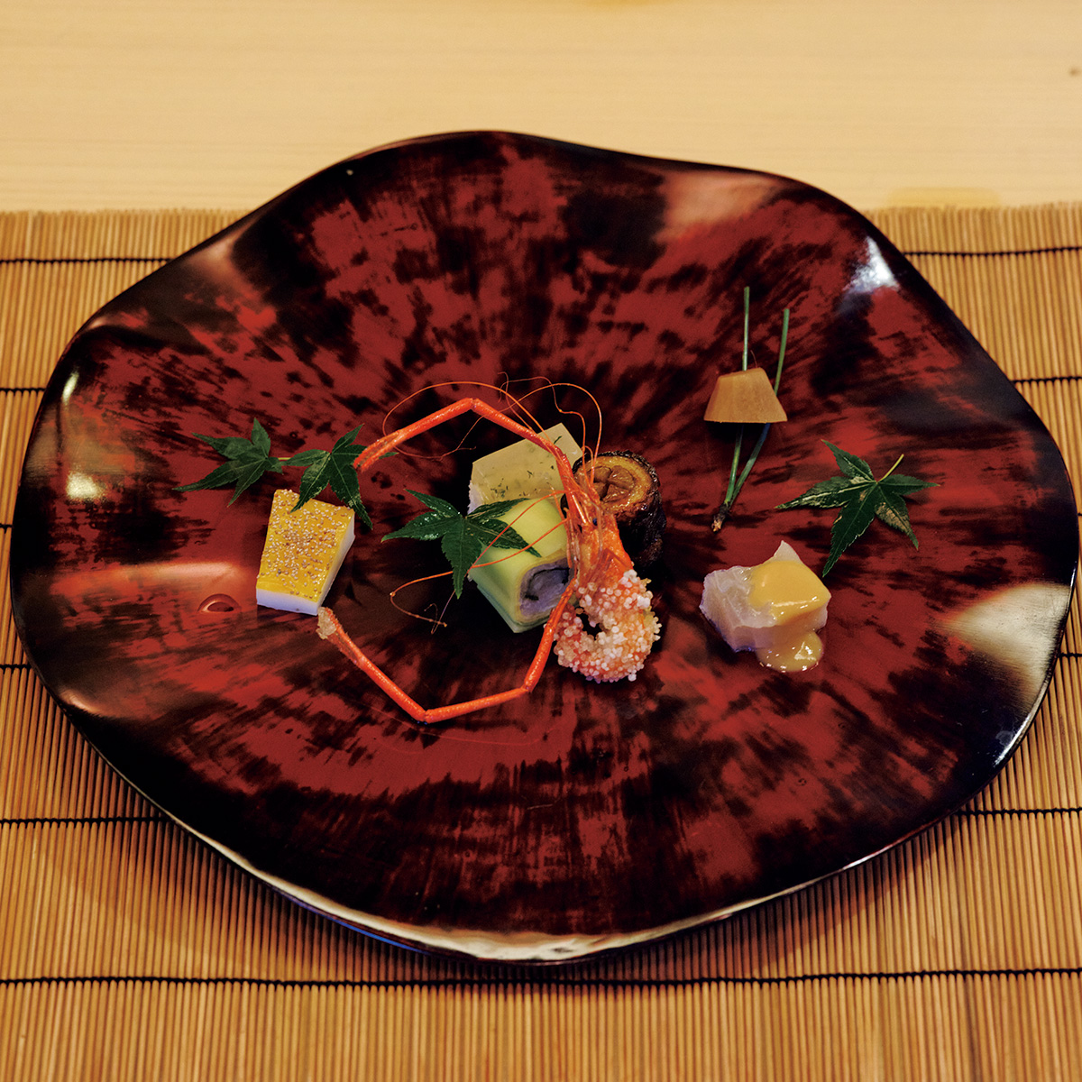 京都で特別な体験を〈御料理はやし〉で本物の日本料理をいただく
