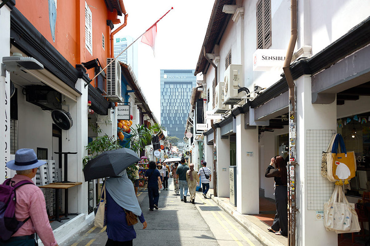 カンポン・ギラム・エリアのハジ・レーン。勝手ですが私はここを日本のかつての「裏原」ストリートと解釈してます。