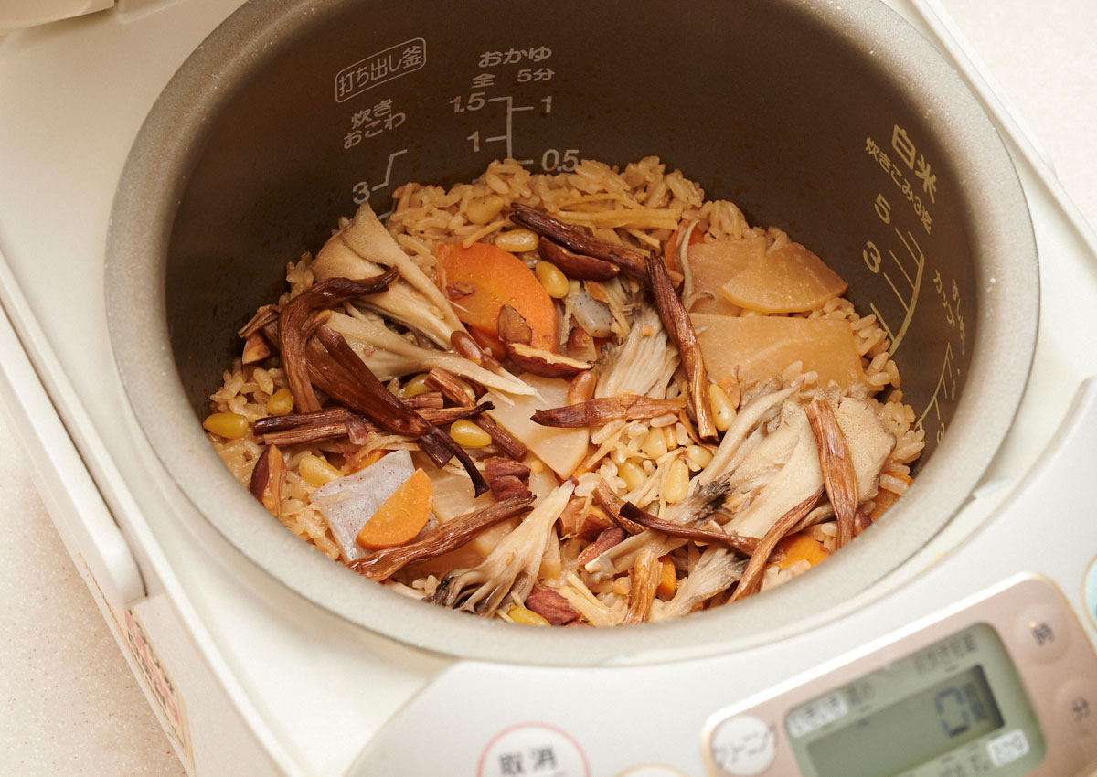 根菜の炊き込みごはんの作り方