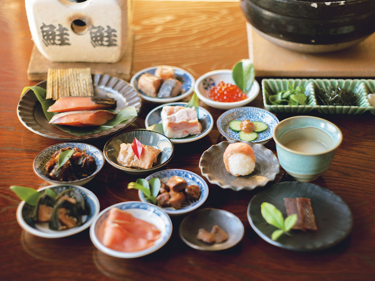 【新潟グルメ】県民なら知ってる「かんずり」、インパクト大の伝統食「鮭料理」など5選