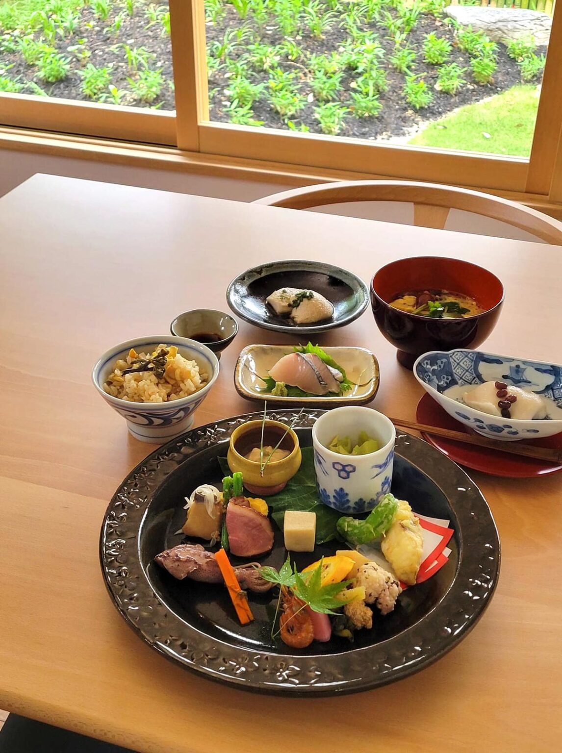 〈日本料理店 雲〉の日本料理