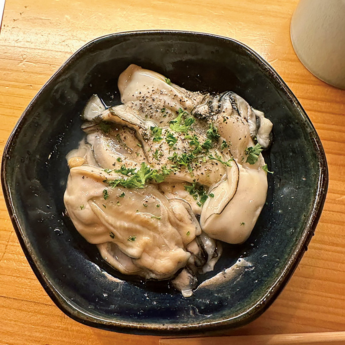 ぺえさんと訪れた仙台の居酒屋は牡蠣も美味！