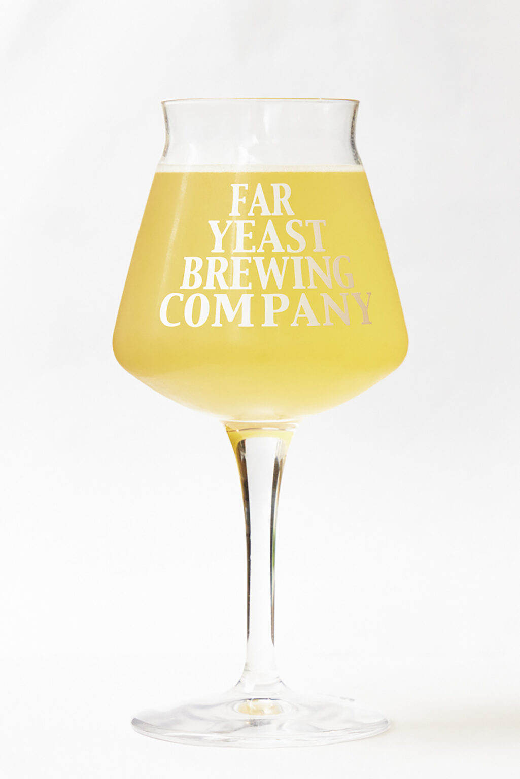 自社醸造所製造の「Far Yeast White」800円