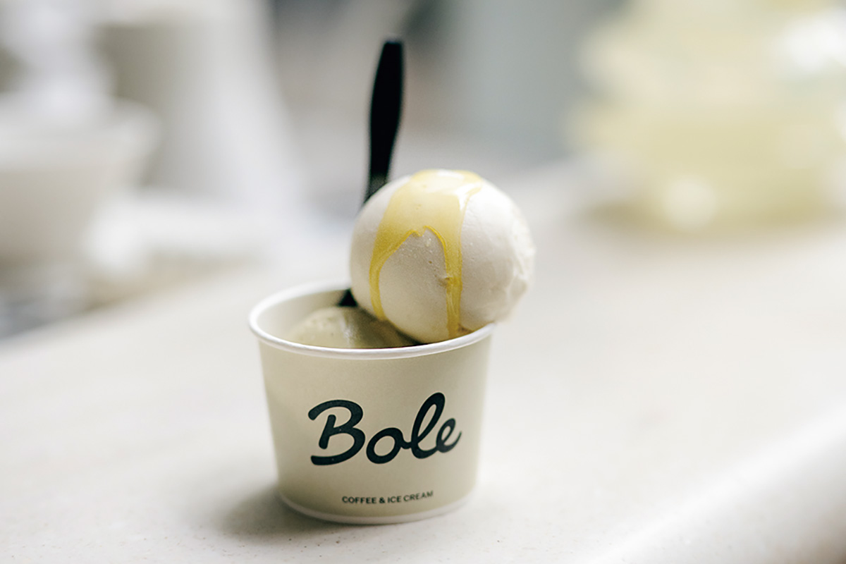 新代田Bole COFFEE & ICE CREAMのアイス