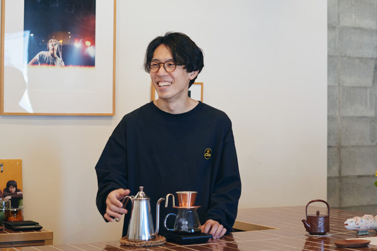 福岡のカフェ楽園のオーナー・長瀬彰吾さん