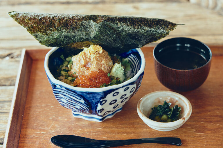 江ノ島小屋のまかない丼