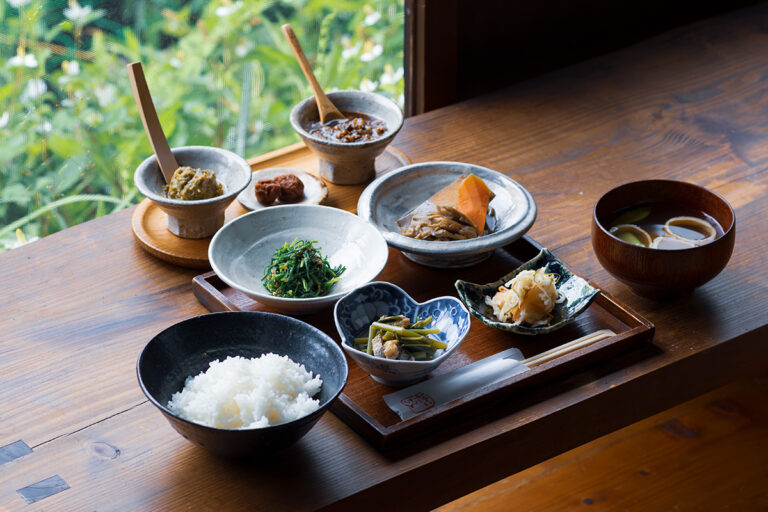 山形〈知憩軒〉の朝食