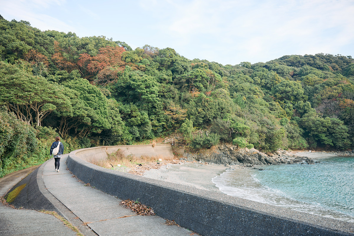 自然セラピーも兼ねた縁結びの神社「伊射波神社」へ向かう道中。