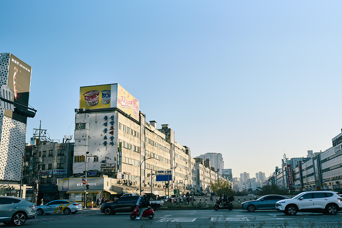 韓国ソウルの東大門（トンデムン）の街並み