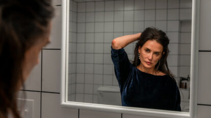 おひとり様推奨！「若く美しく」という呪縛から心を解き放つ破格のホラー『サブスタンス』の見どころ