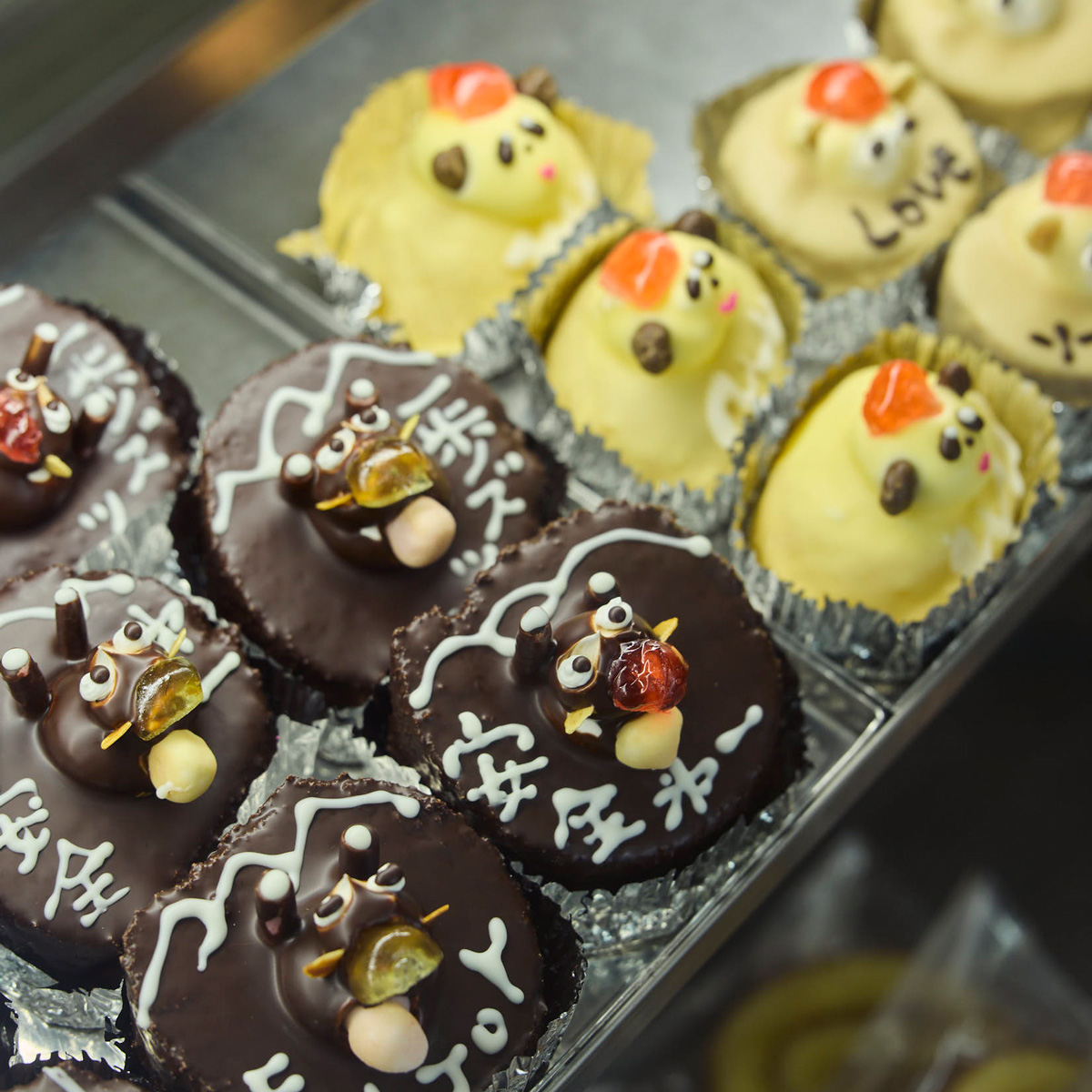 松本市の翁堂駅前店喫茶室のバターケーキ