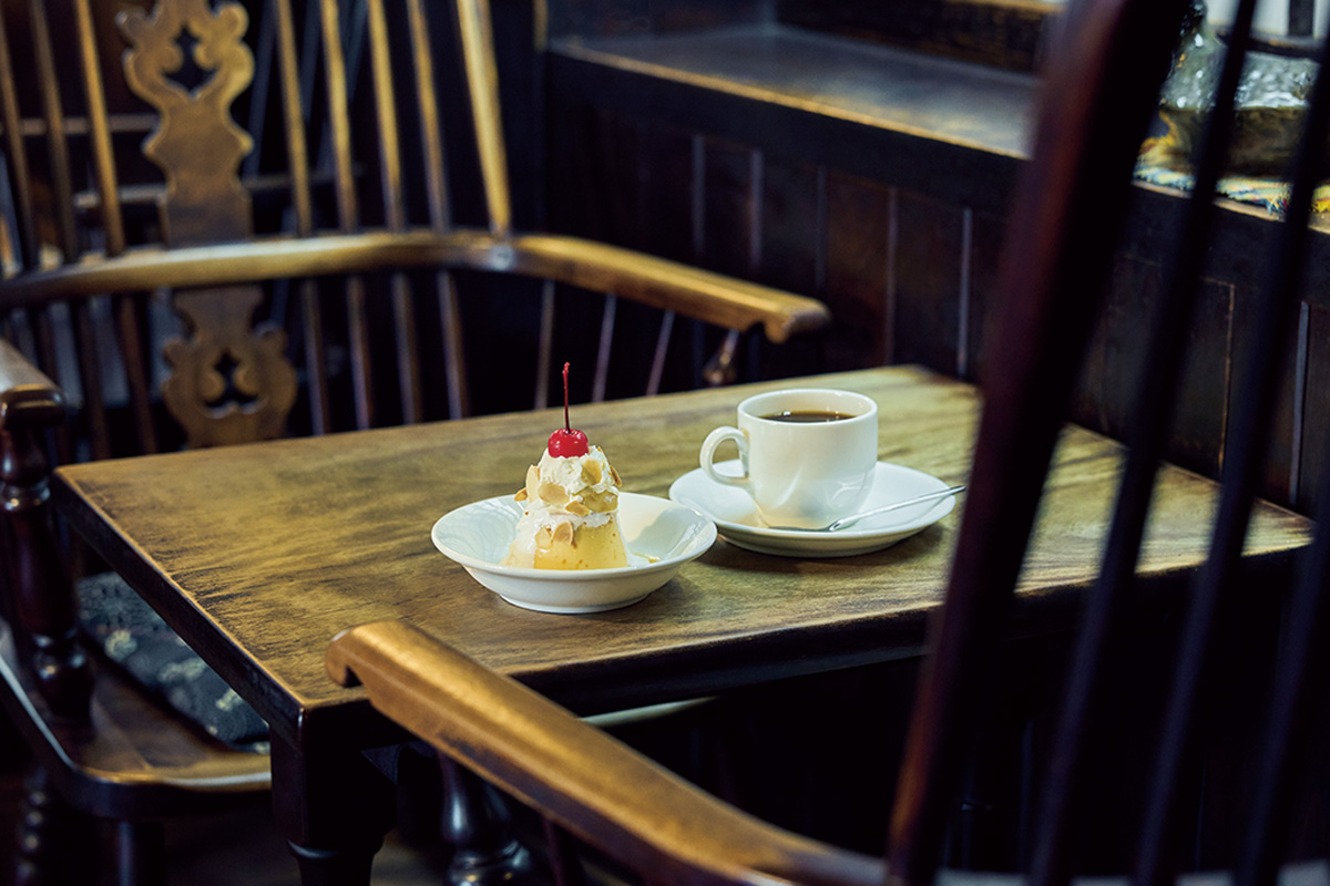 松本市の珈琲まるものプリンとコーヒー