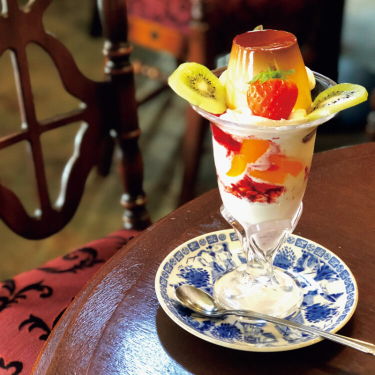 【山口県】〈山鳩珈琲店〉のプリンパフェ