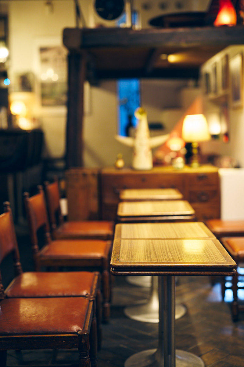 高井戸の〈喫茶マカボイ〉の店内