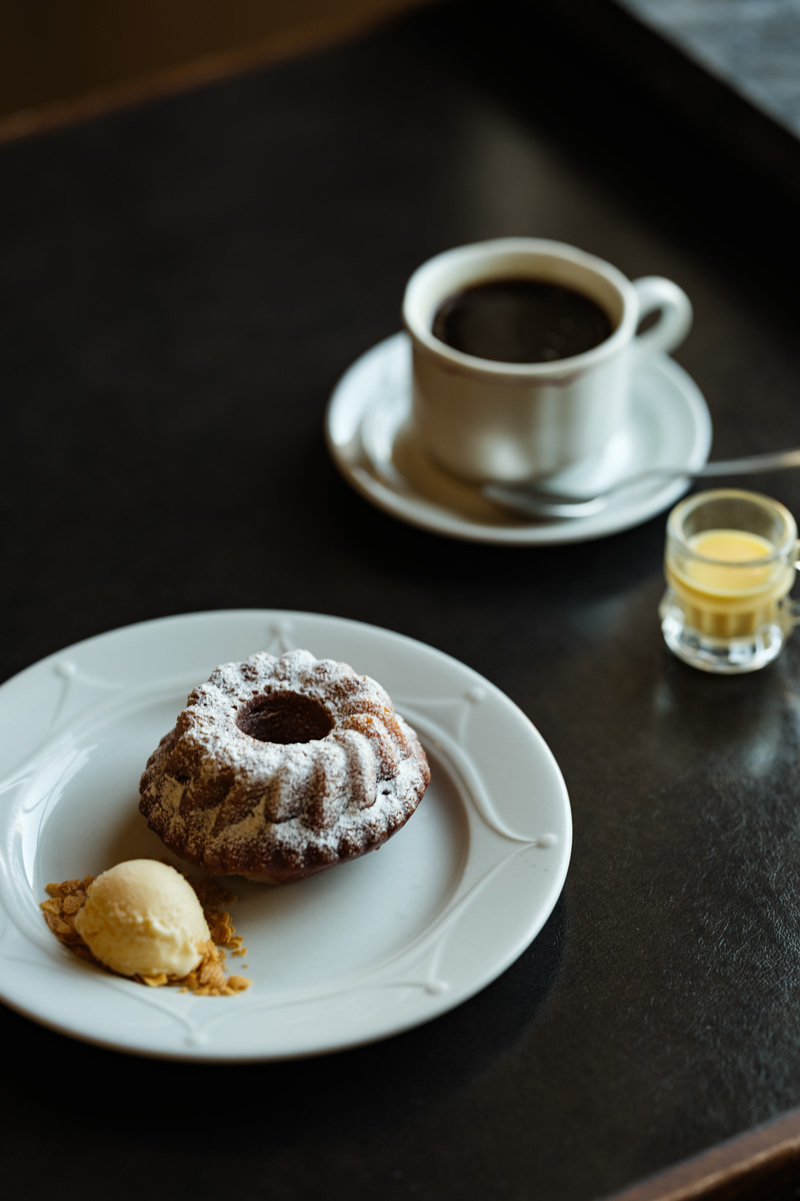 横浜のCAFE de la PRESSE(カフェドゥラプレス)のクグロフ